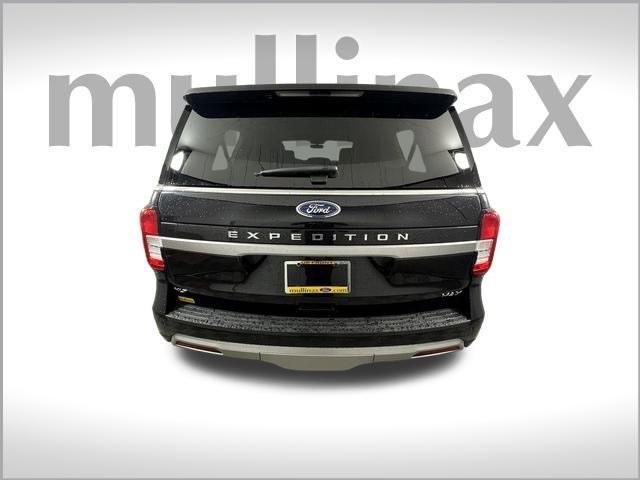 new 2024 Ford Expedition Max car, priced at $62,759