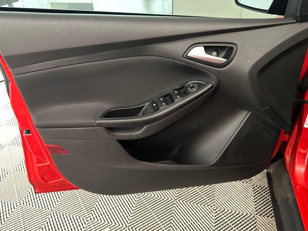 used 2014 Ford Focus car, priced at $5,900