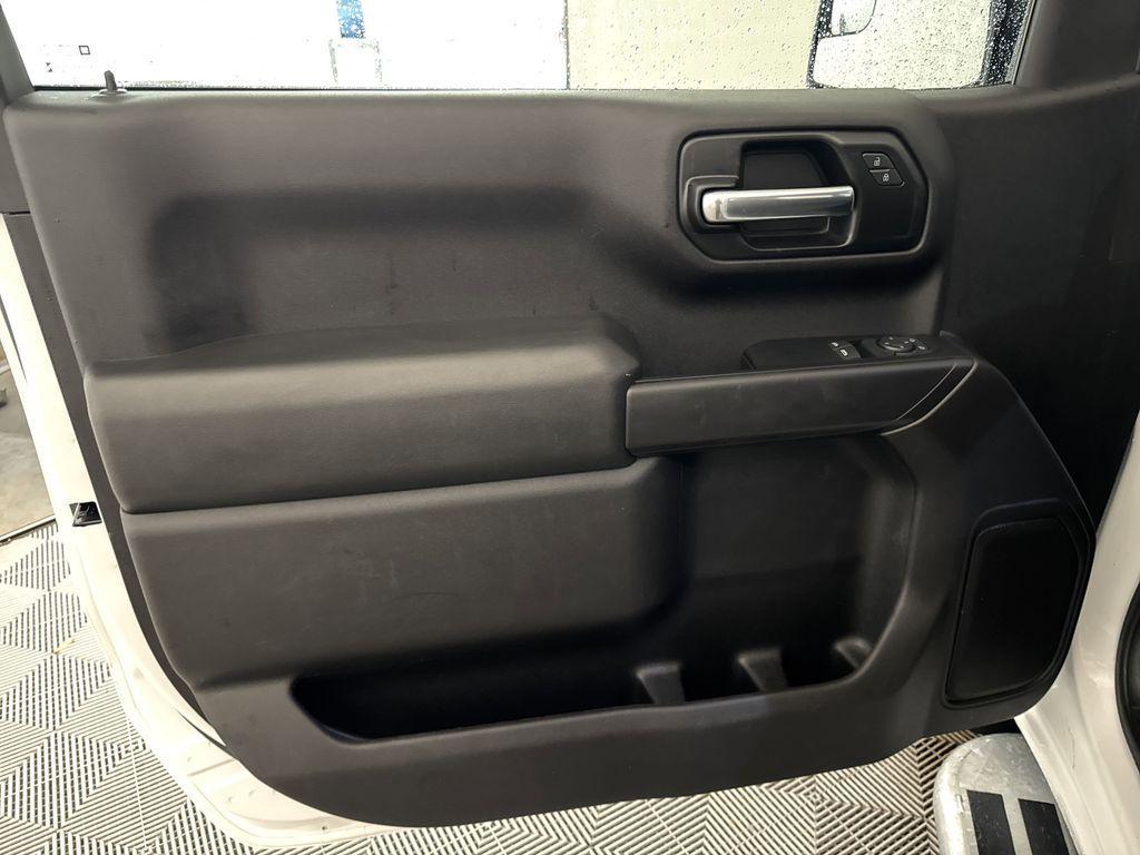 used 2024 Chevrolet Silverado 1500 car, priced at $33,900