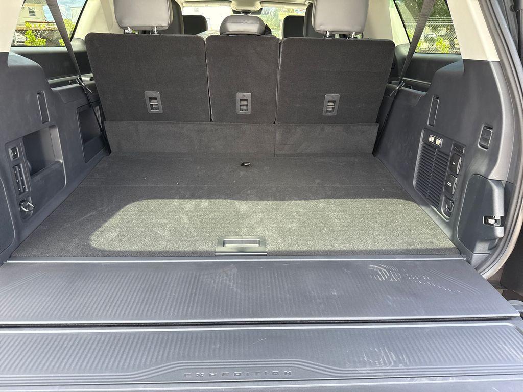 new 2025 Ford Expedition Max car, priced at $70,053