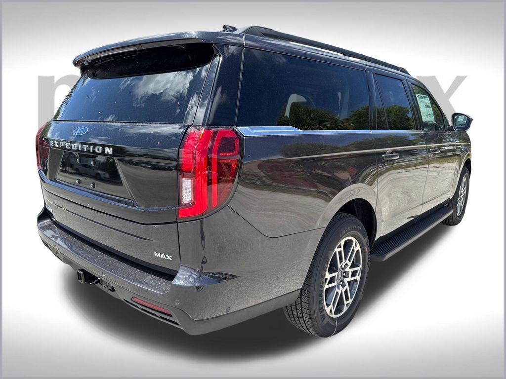 new 2025 Ford Expedition Max car, priced at $70,053