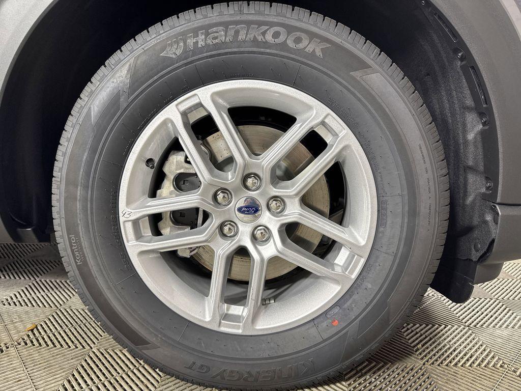 new 2025 Ford Explorer car, priced at $41,603