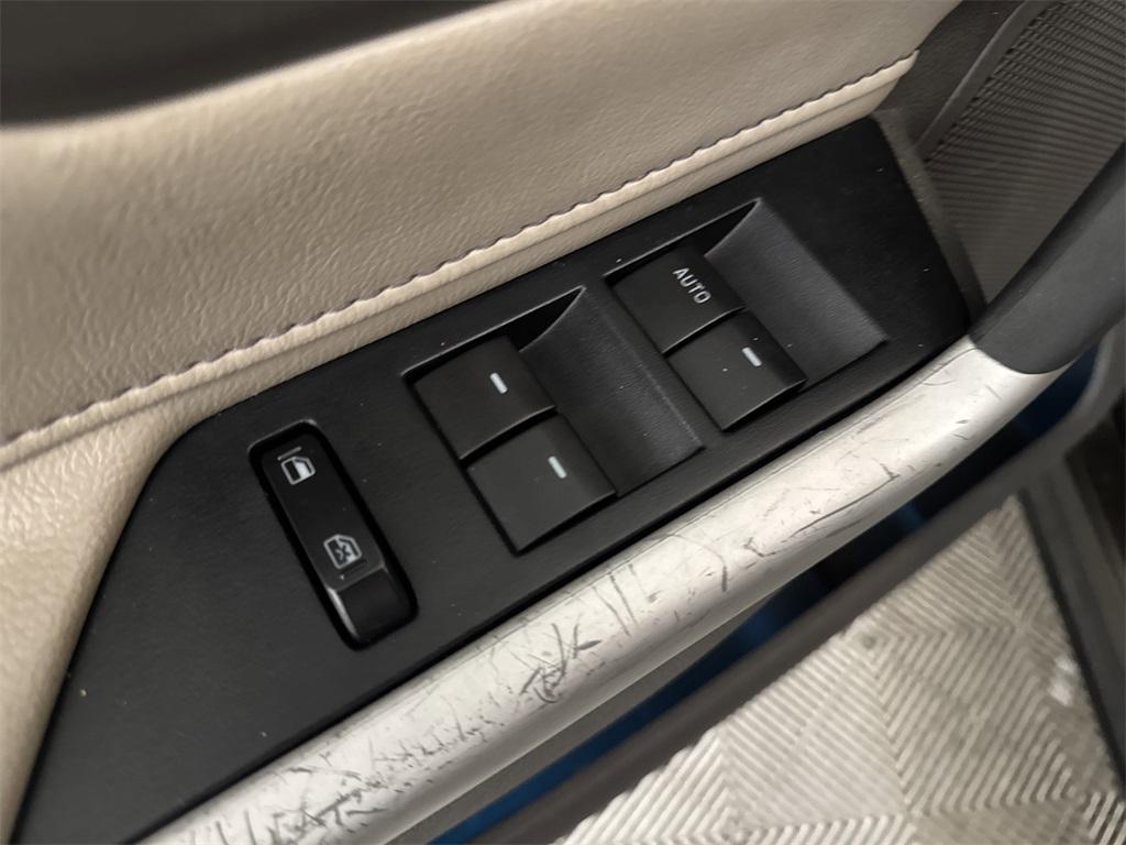 used 2011 Ford Edge car, priced at $7,500