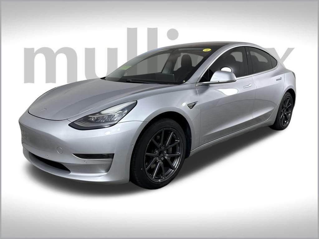 used 2018 Tesla Model 3 car, priced at $21,000