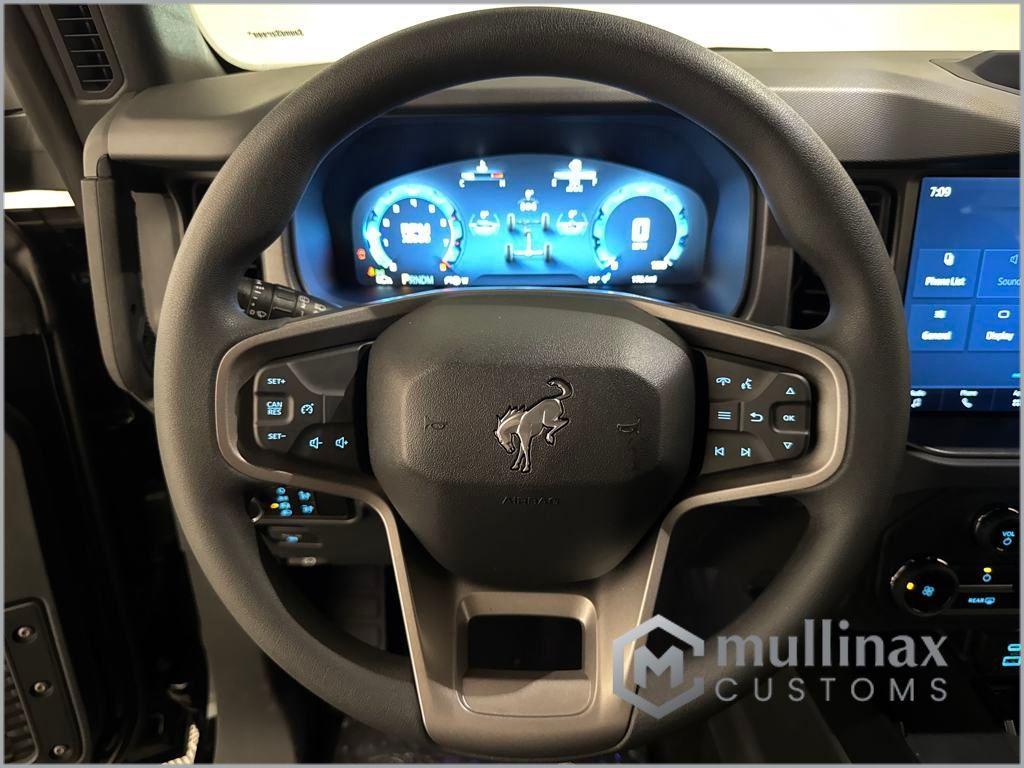 new 2025 Ford Bronco car, priced at $45,700