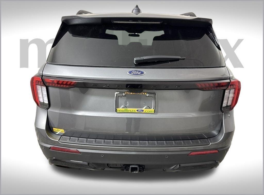 new 2025 Ford Explorer car, priced at $42,956