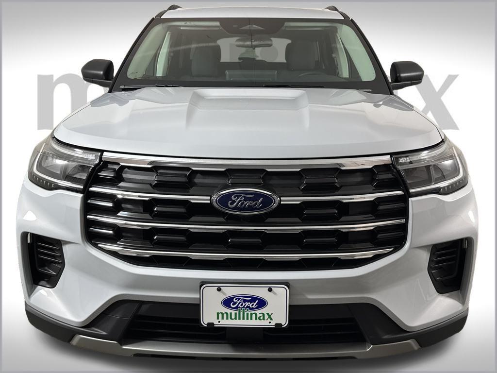 new 2025 Ford Explorer car, priced at $38,543