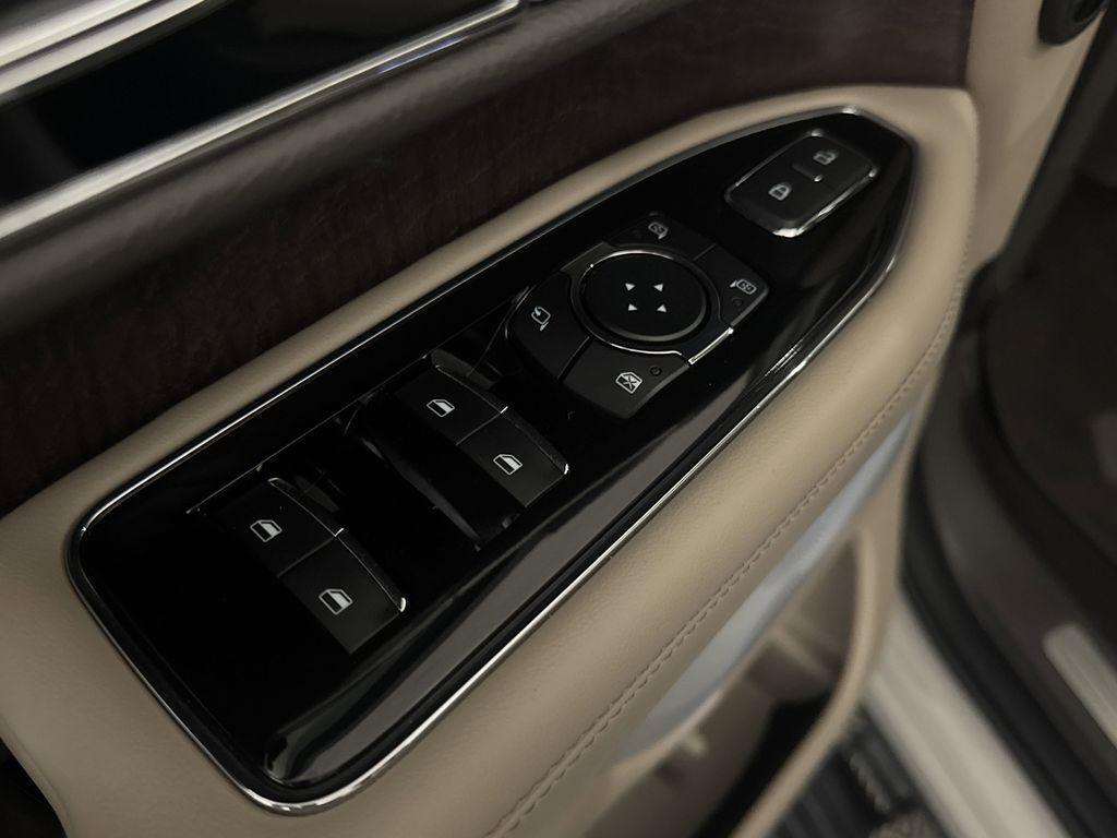 used 2024 Lincoln Navigator car, priced at $80,900