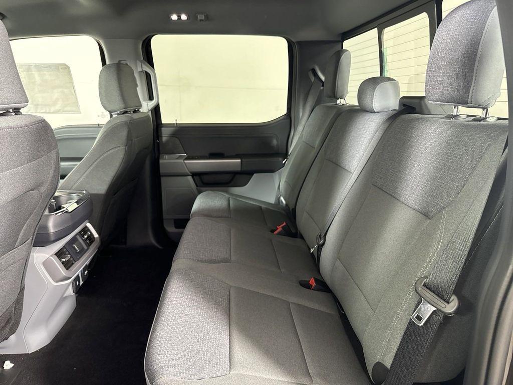 new 2024 Ford F-150 car, priced at $45,378