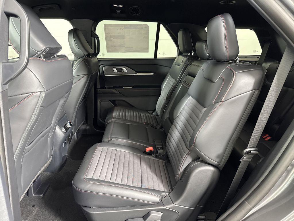 new 2025 Ford Explorer car, priced at $43,147