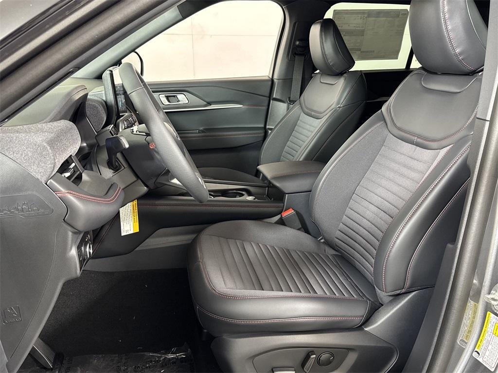 new 2025 Ford Explorer car, priced at $42,968