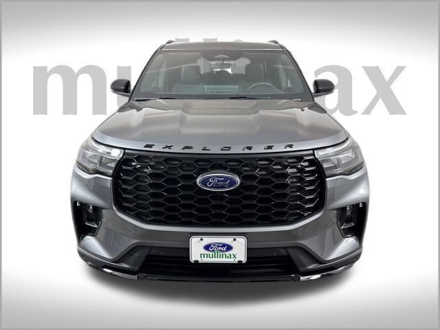 new 2025 Ford Explorer car, priced at $43,147