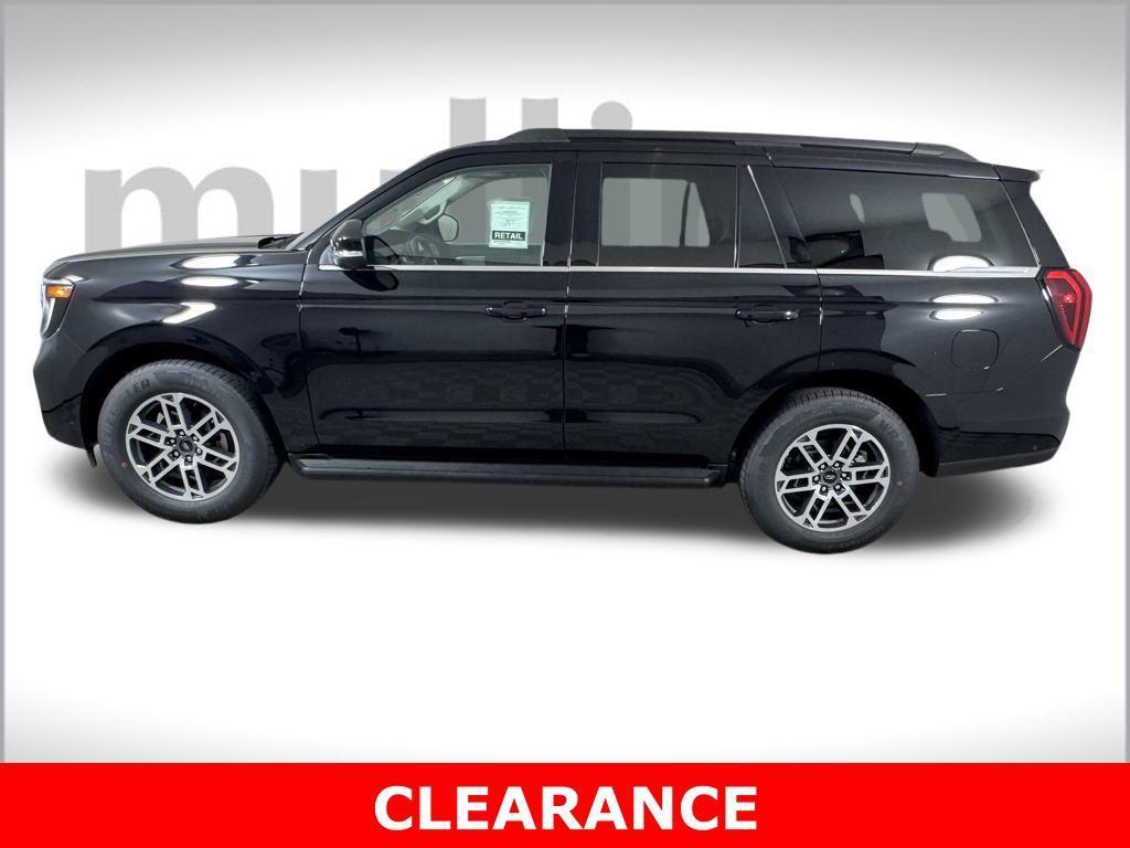 new 2025 Ford Expedition car, priced at $68,500