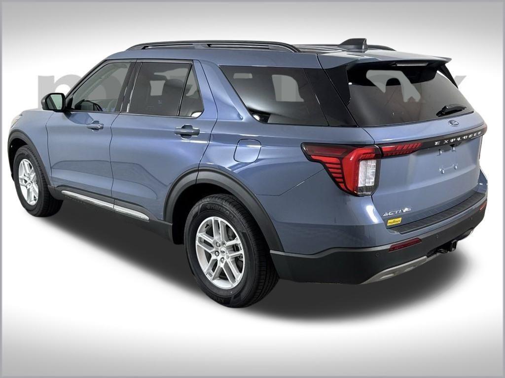 new 2025 Ford Explorer car, priced at $40,280