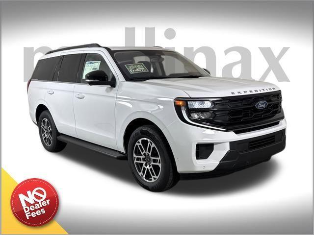 new 2025 Ford Expedition car, priced at $65,872