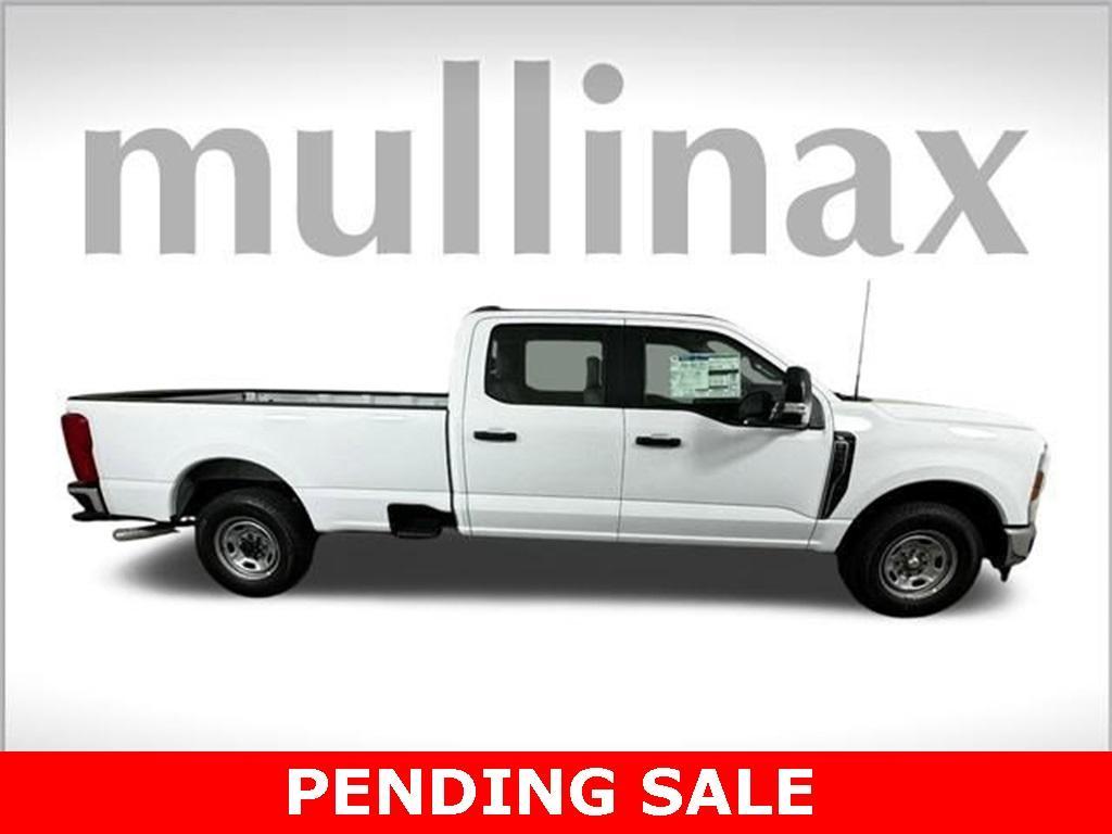 new 2025 Ford F-250 car