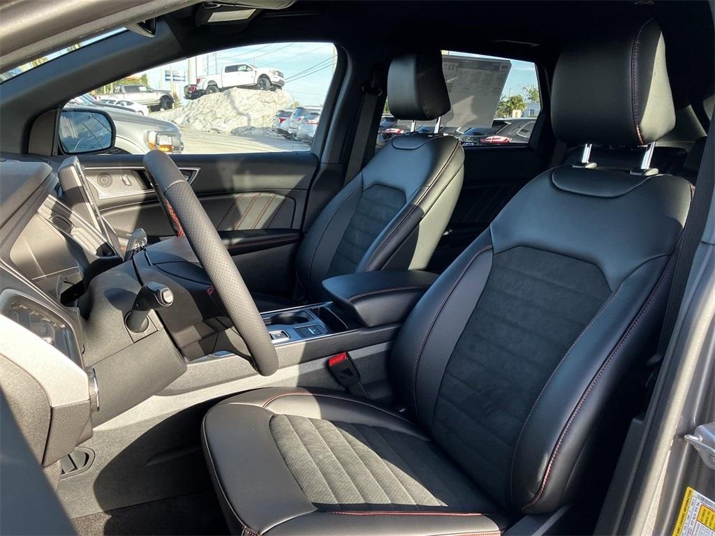 new 2024 Ford Edge car, priced at $37,465