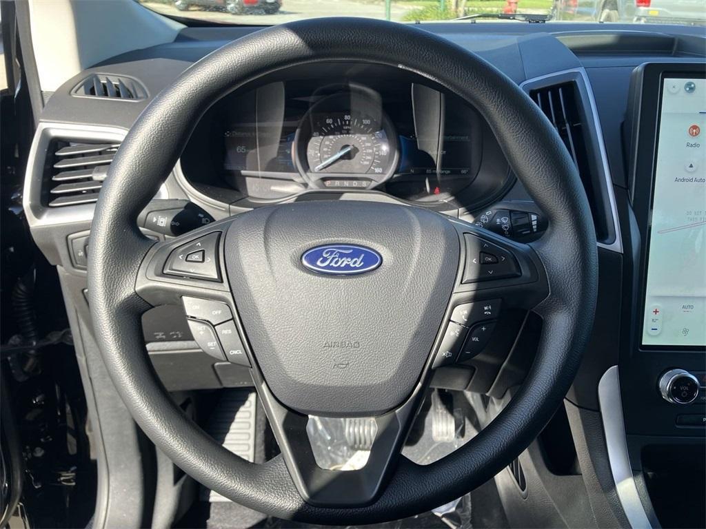 new 2024 Ford Edge car, priced at $34,092