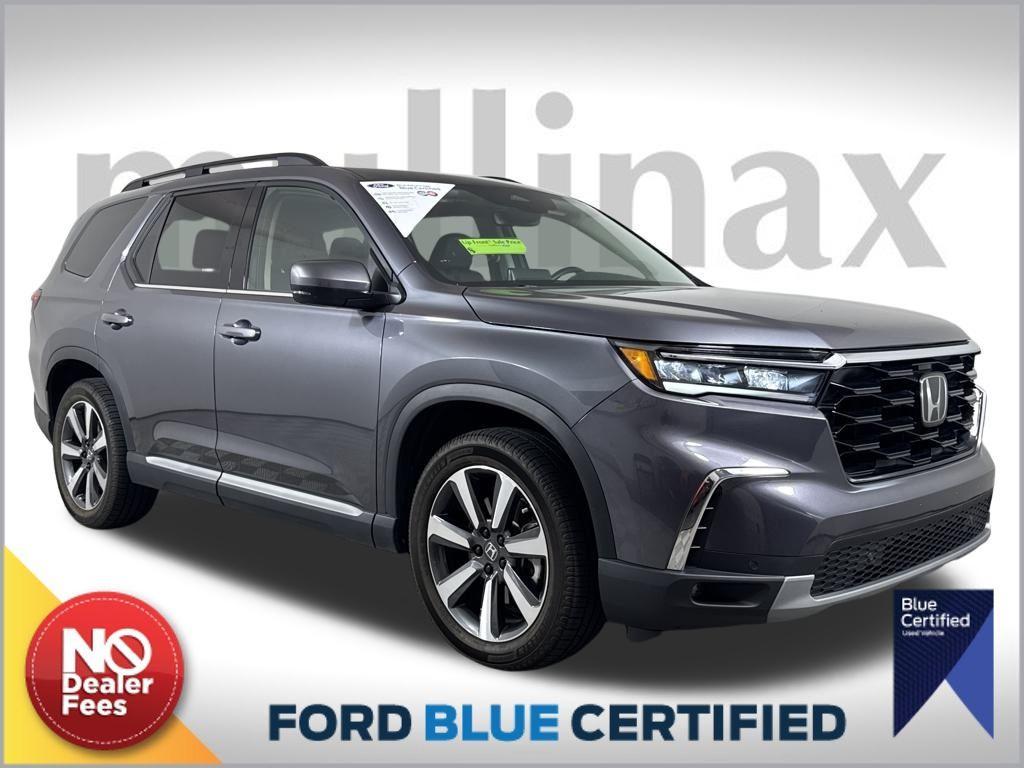 used 2023 Honda Pilot car, priced at $33,901