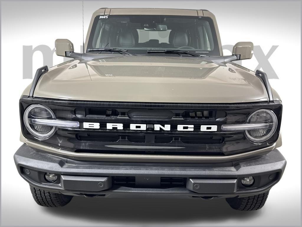new 2025 Ford Bronco car, priced at $51,466