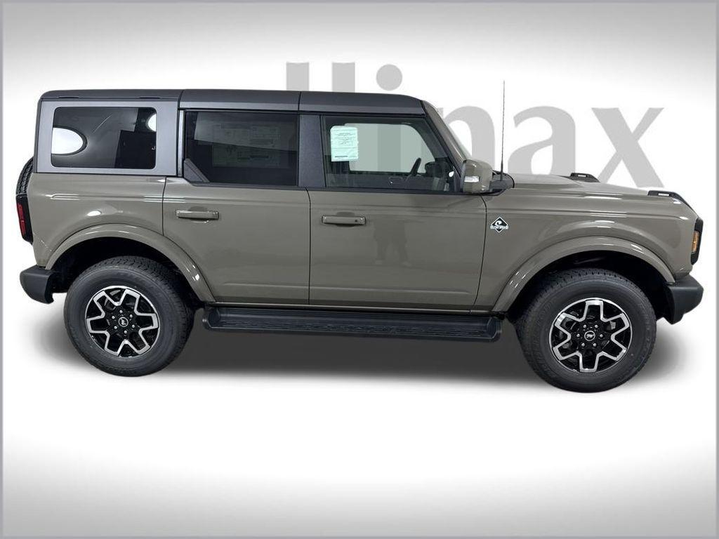 new 2025 Ford Bronco car, priced at $51,466