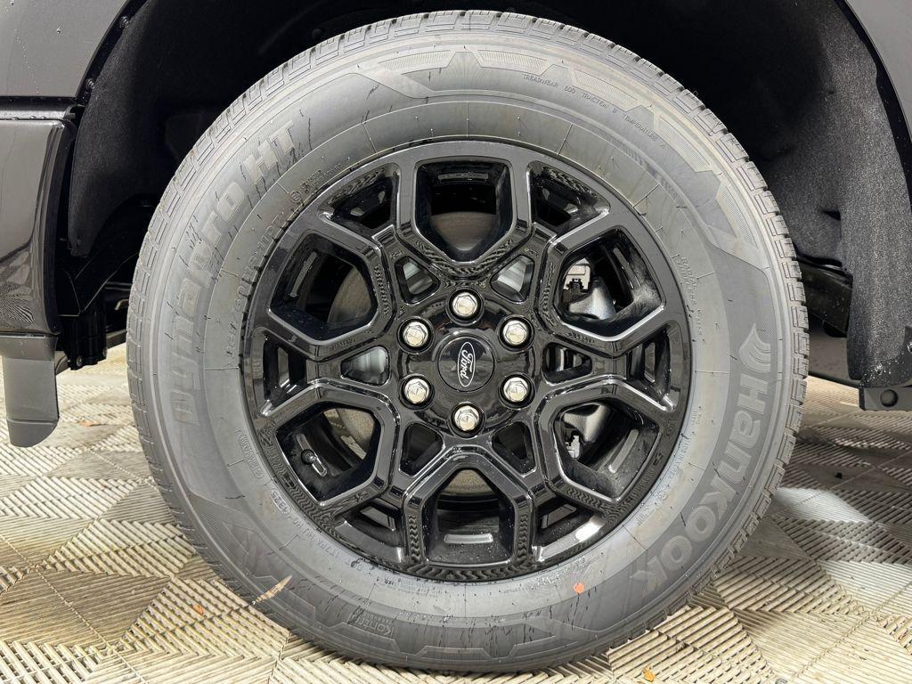 new 2025 Ford F-150 car, priced at $43,516