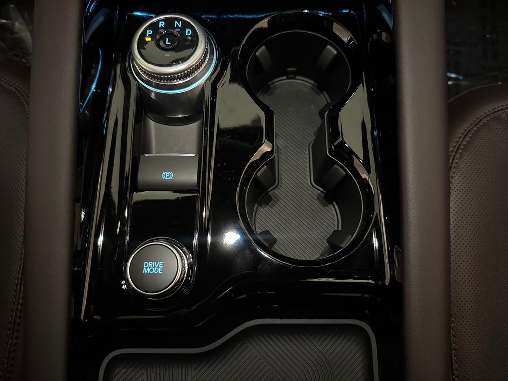 new 2025 Ford Explorer car, priced at $51,812