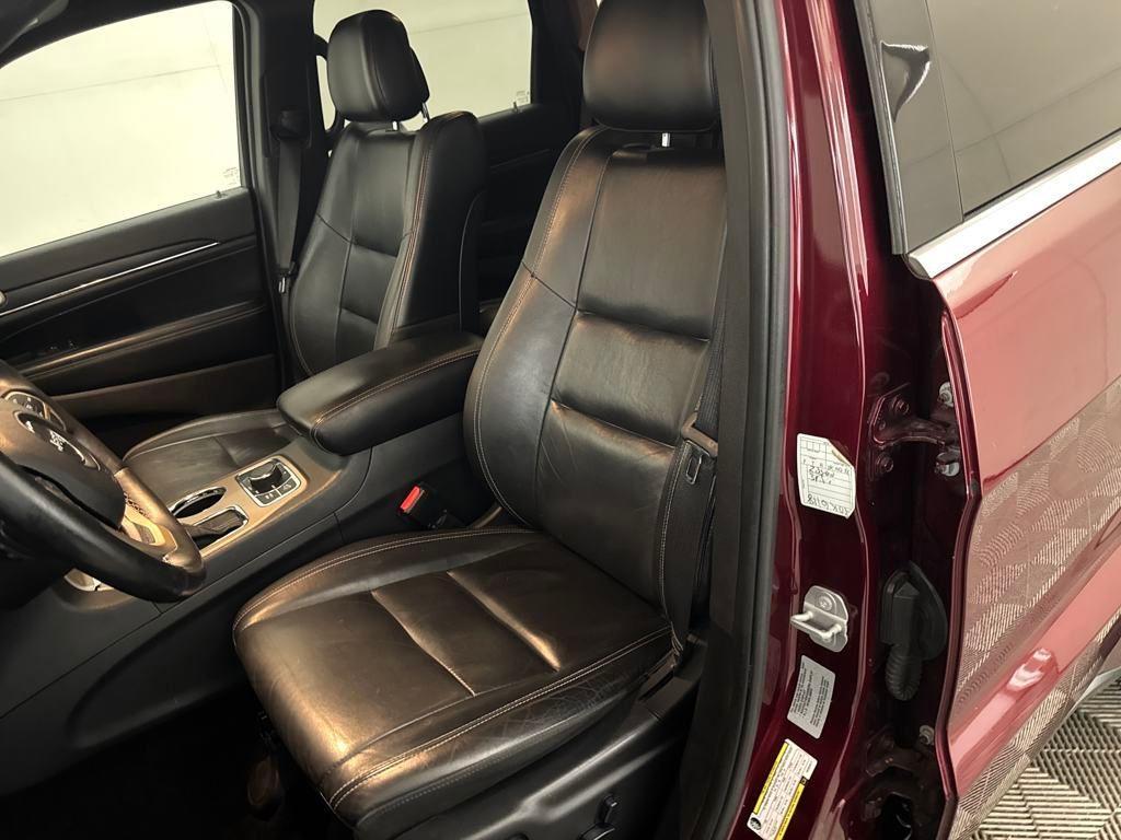 used 2017 Jeep Grand Cherokee car, priced at $12,900
