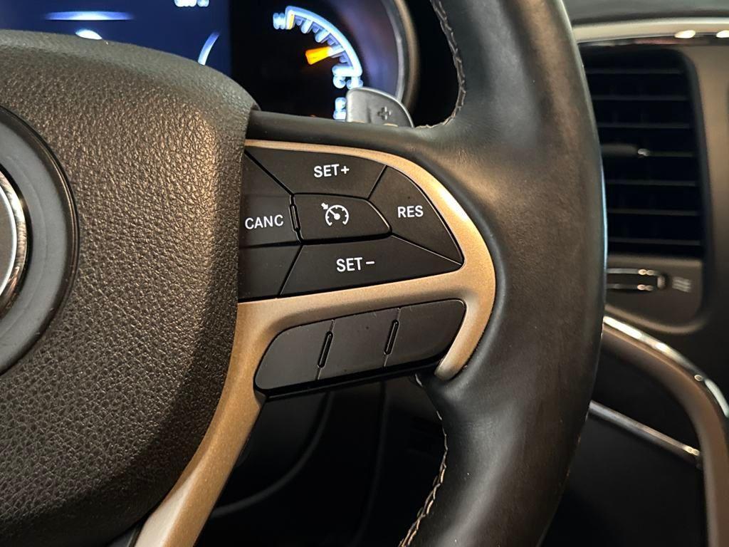 used 2017 Jeep Grand Cherokee car, priced at $12,900