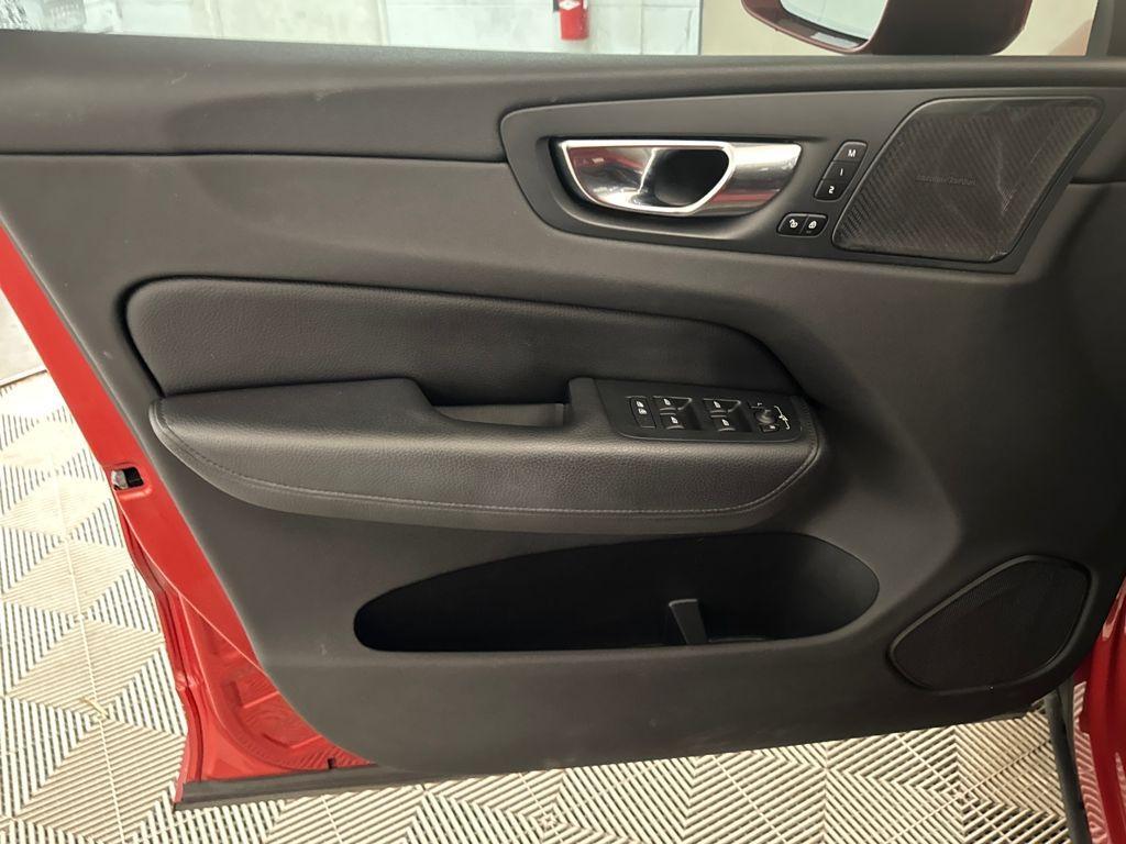used 2020 Volvo XC60 car, priced at $24,900