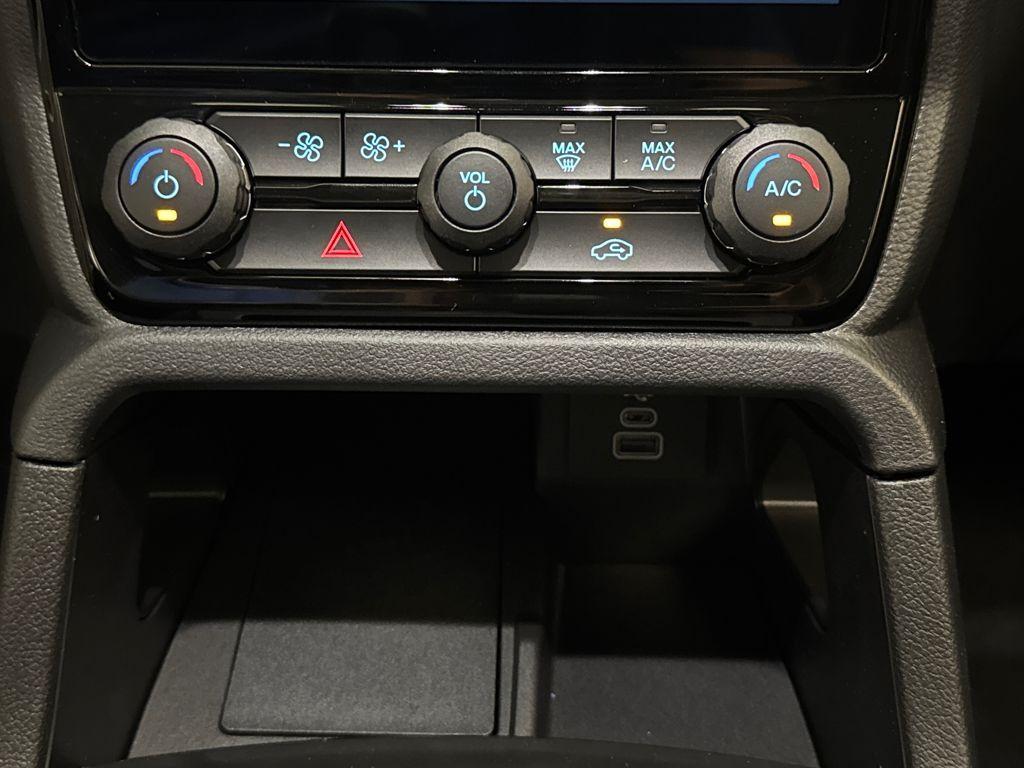 new 2025 Ford Ranger car, priced at $36,979