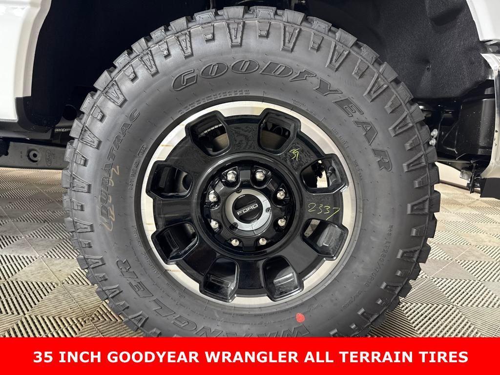 new 2025 Ford F-250 car, priced at $60,900