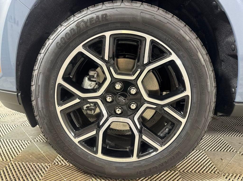 new 2025 Ford Maverick car, priced at $38,007