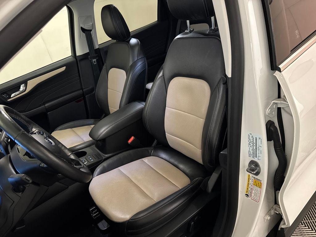 used 2022 Ford Escape car, priced at $23,900