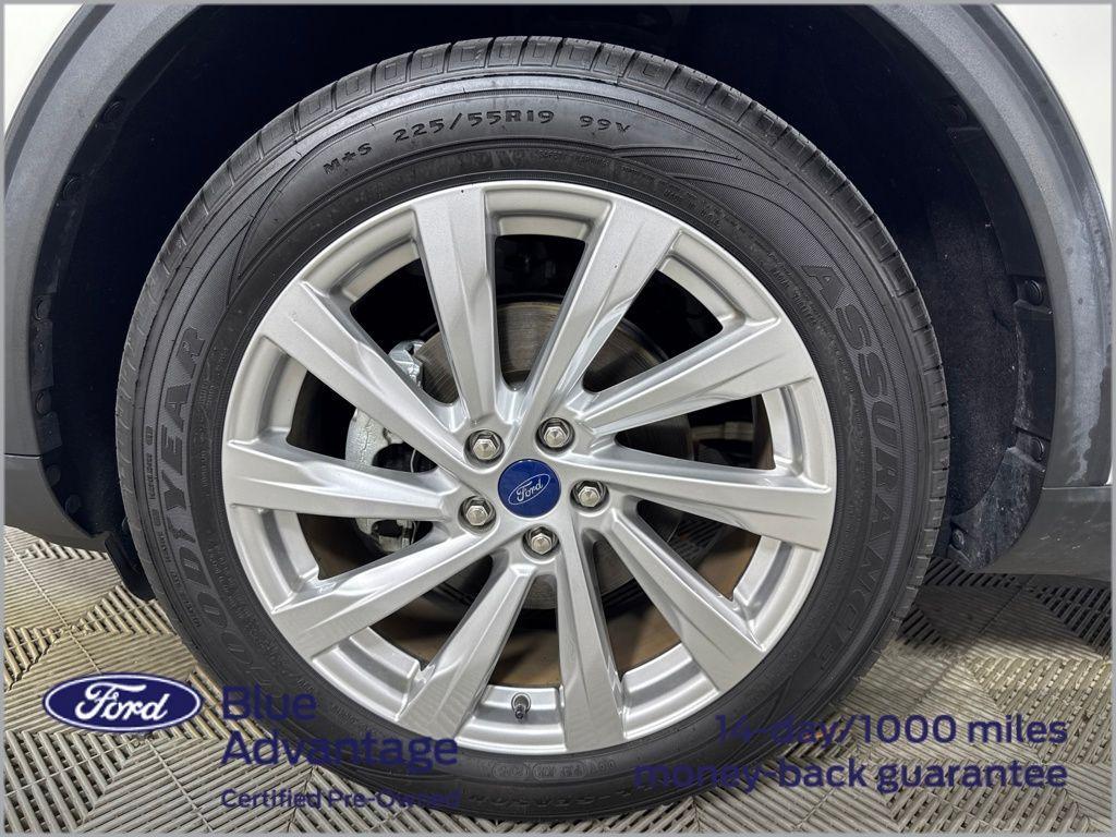 used 2022 Ford Escape car, priced at $23,900