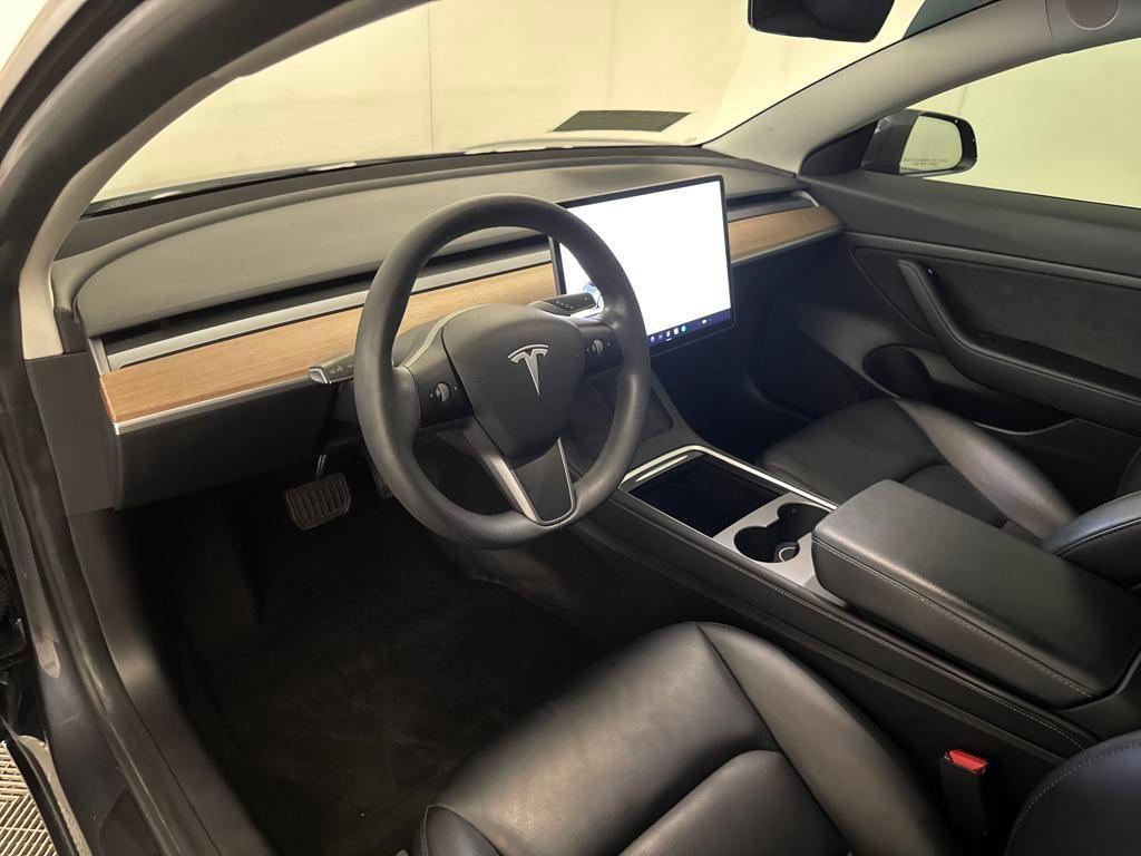 used 2021 Tesla Model 3 car, priced at $21,000