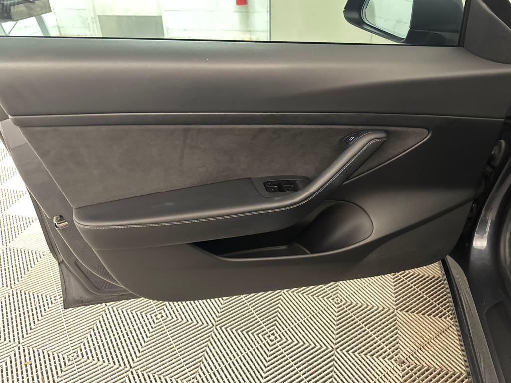 used 2021 Tesla Model 3 car, priced at $21,000