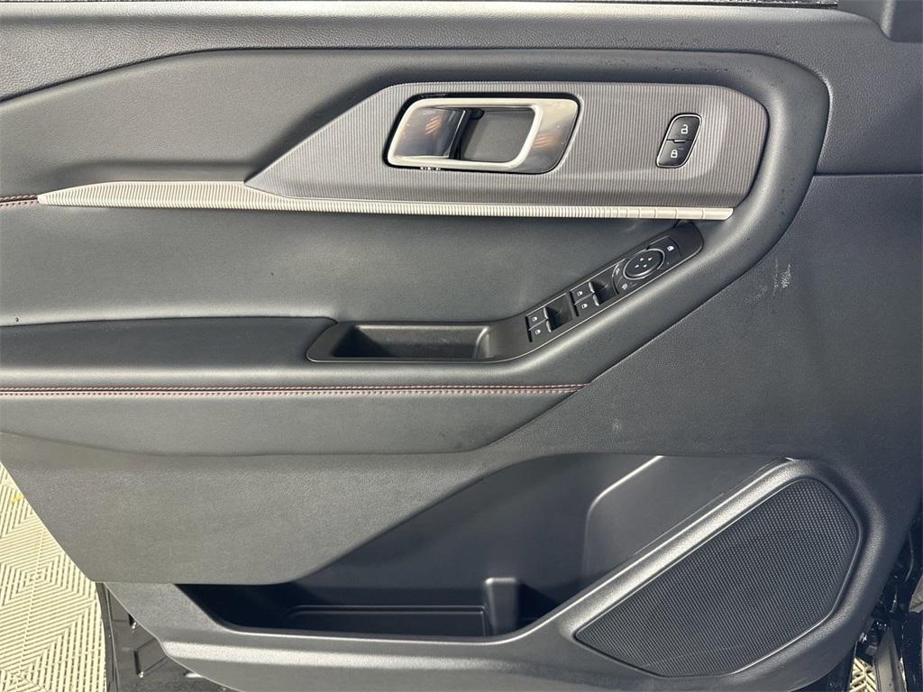 new 2025 Ford Explorer car, priced at $42,221