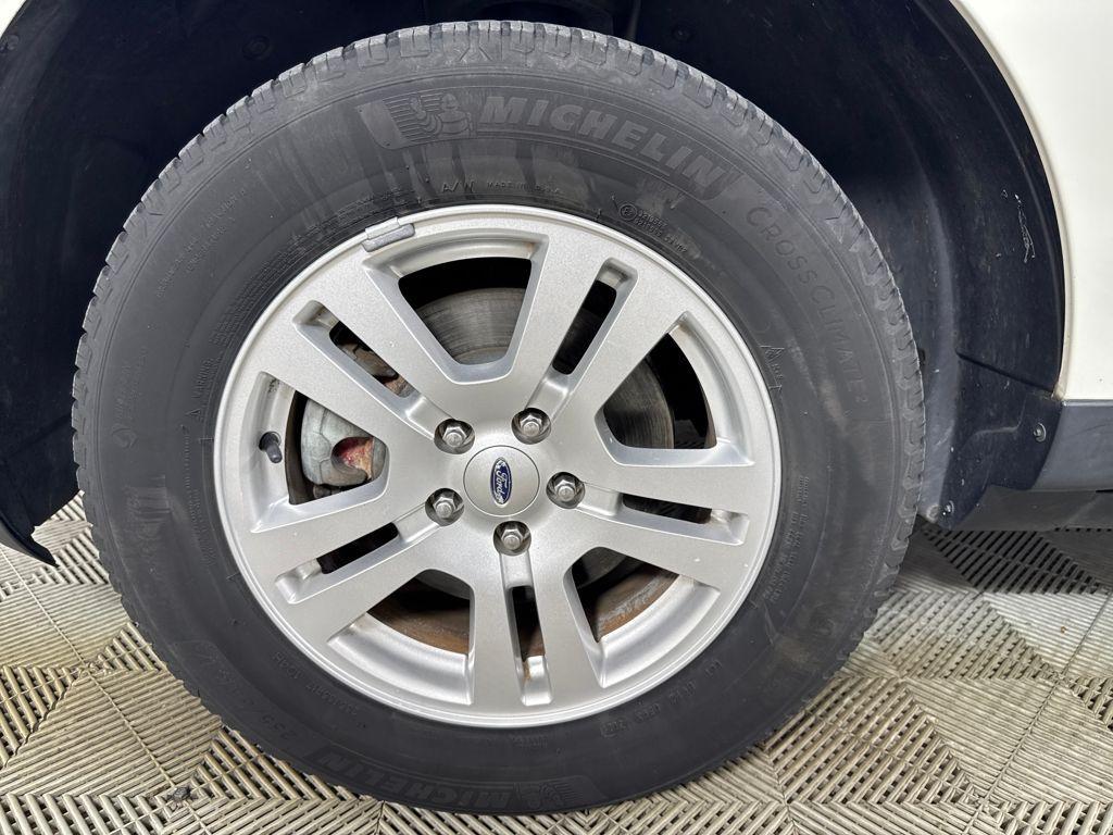 used 2012 Ford Edge car, priced at $5,250