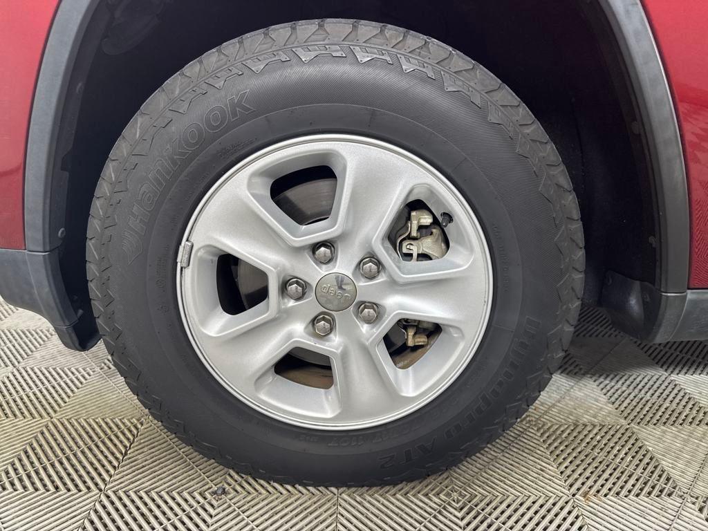 used 2014 Jeep Grand Cherokee car, priced at $12,500