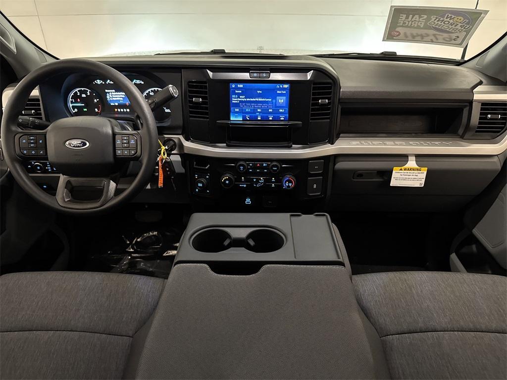 new 2025 Ford F-250 car, priced at $65,941