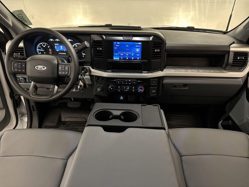 new 2025 Ford F-250 car, priced at $60,722