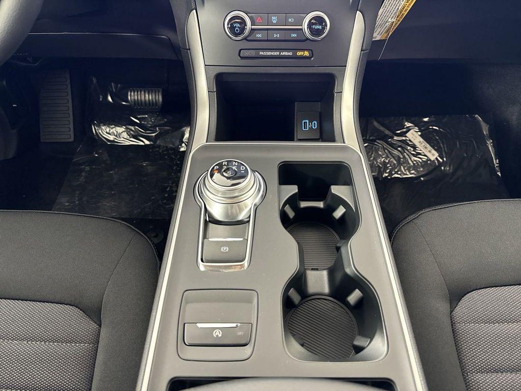 new 2024 Ford Edge car, priced at $33,871