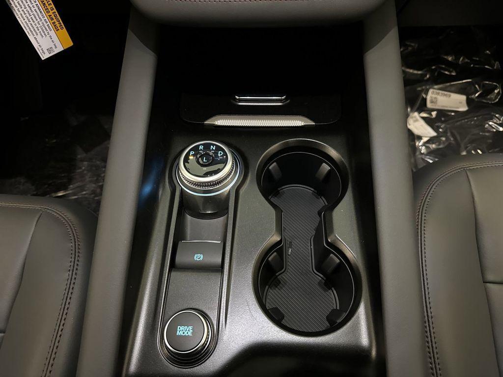 new 2025 Ford Explorer car, priced at $39,367