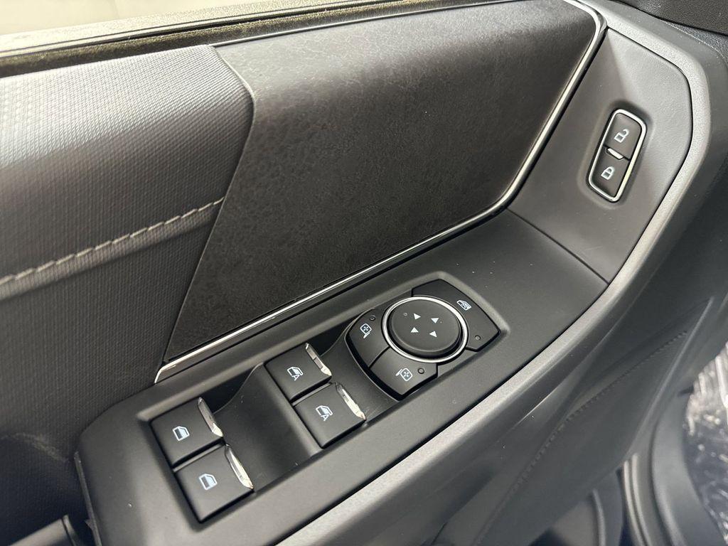 new 2025 Ford F-150 car, priced at $48,024