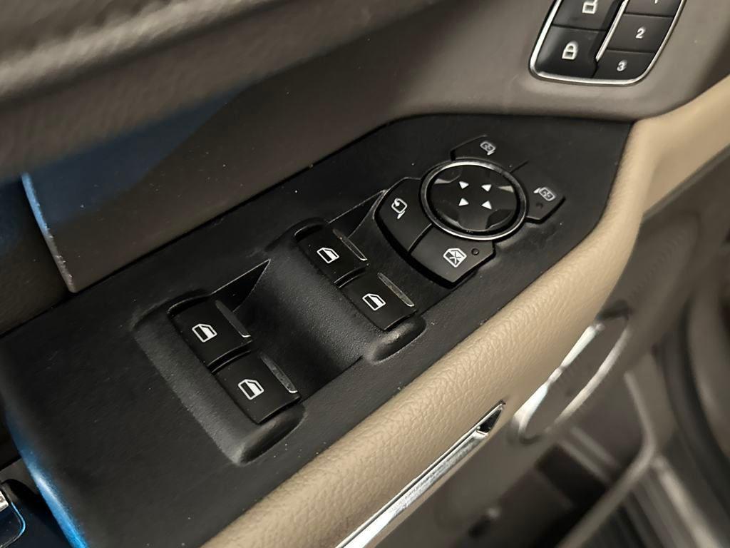 used 2018 Ford Expedition Max car, priced at $18,900