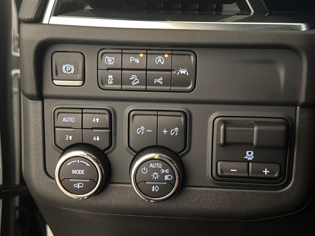 used 2025 Chevrolet Suburban car, priced at $73,900