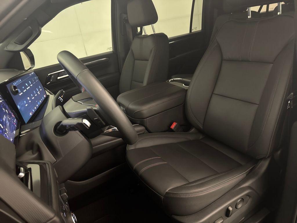 used 2025 Chevrolet Suburban car, priced at $73,900