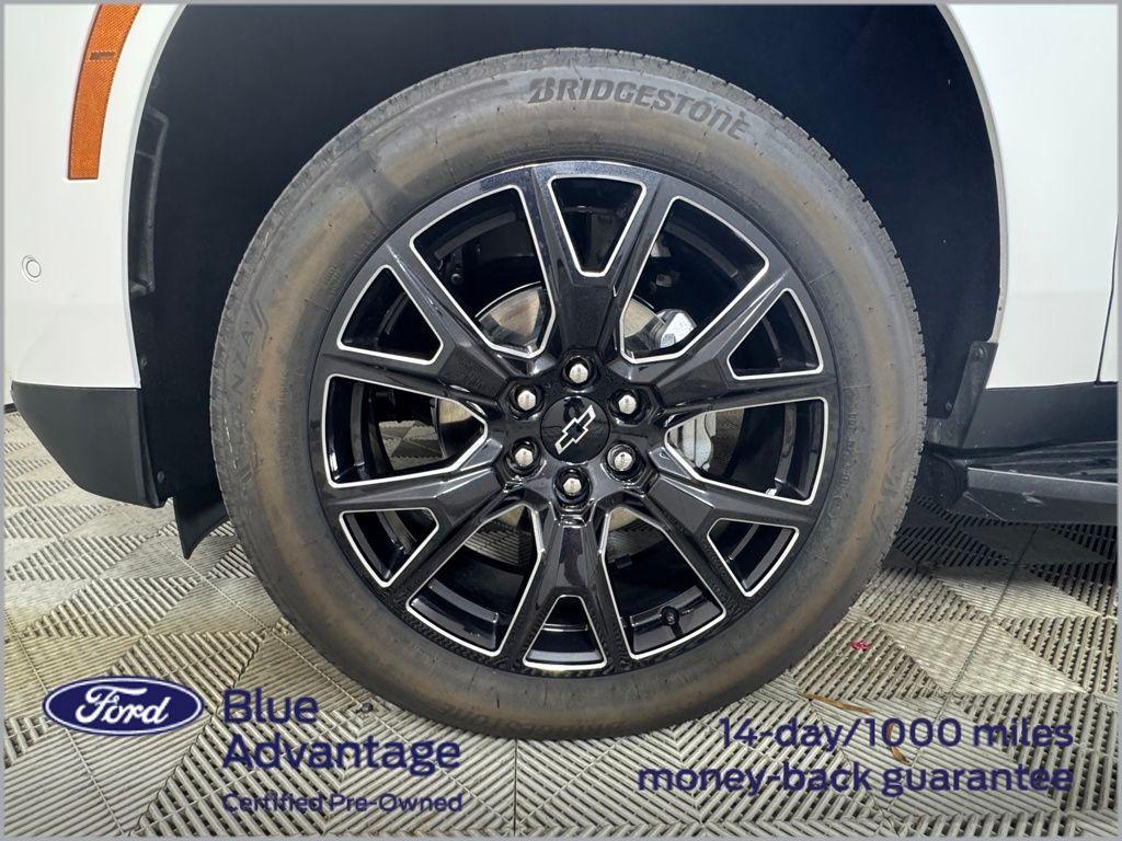 used 2025 Chevrolet Suburban car, priced at $73,900