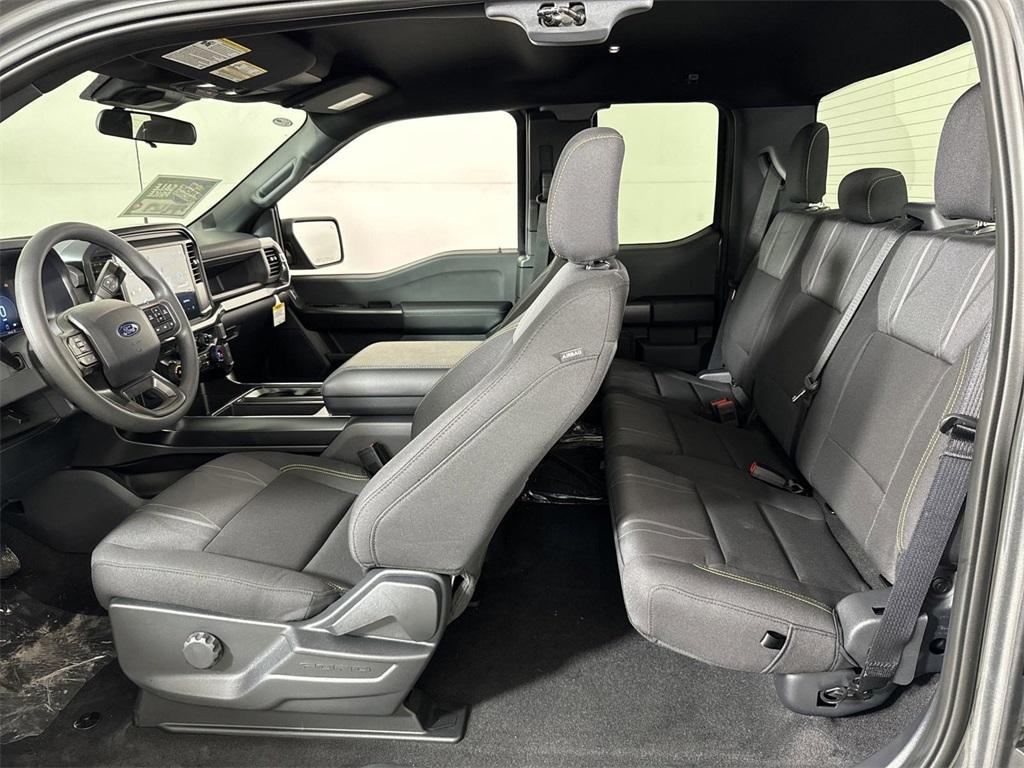 new 2025 Ford F-150 car, priced at $41,202
